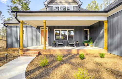 Gated Community w/ Perks: North Carolina Hideaway - Photo 29