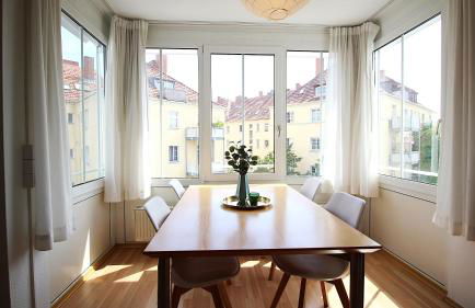 Ruhe im Zentrum Privatparkplatz&Panorama-Erker - Foto 3