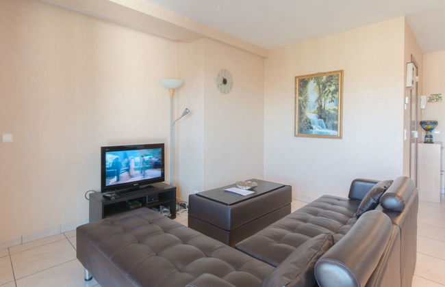 1 bedroom Apartment in Bredene with swimming pool and garden - Photo 7