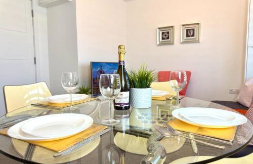 Walnut Flats-F5, Stylish 1-Bedroom - Parking, Netflix, WIFI - Close to Oxford, Bicester & Blenheim Palace - Photo 23