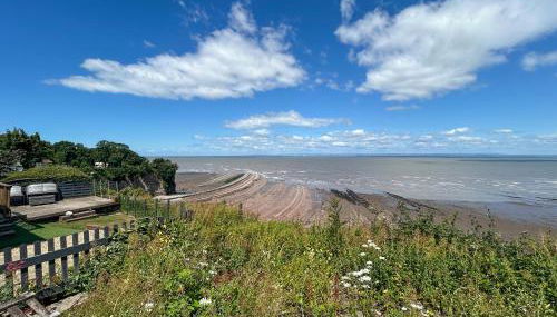 The Bolt Hole - Photo 3