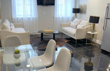 MODERN 1BR Apt with PRIVATE deck - Foto 1