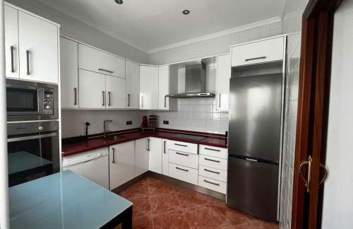 Gran casa cerca de la playa con 3 dormitorios en Pedregalejo - Photo 23