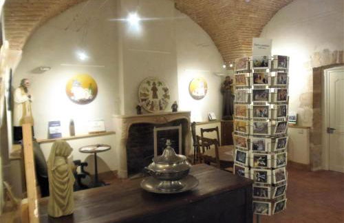 Les Cimaises du Couvent - Foto 20