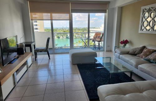 Entire Beach Front Condo w/ pool Amazing view 4pax - Photo 4