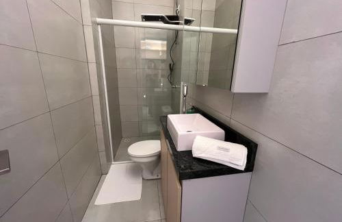 Beira-Mar Sofisticado com Vista Mar e Piscina - Foto 68