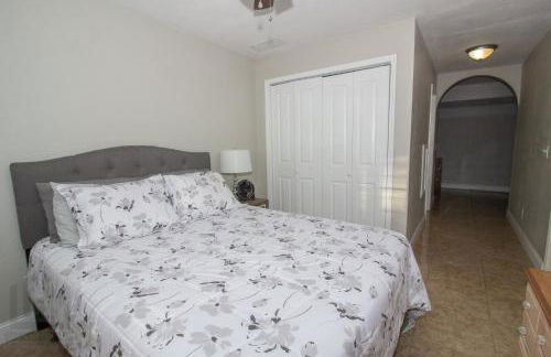 Lafayette's Landing near Fort Wood - Foto 19