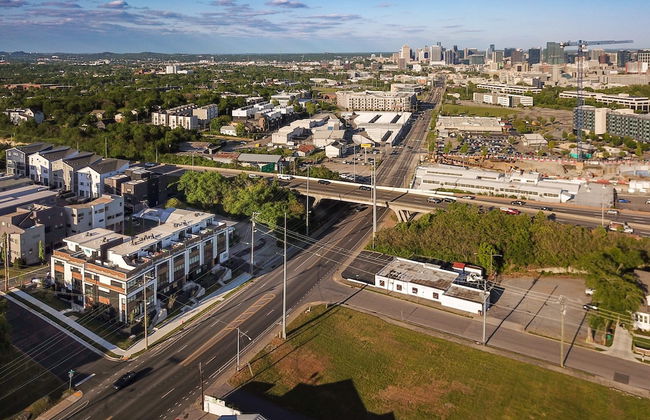 Sky High Cowgirl Luxe 4BR w Rooftopdeck Karaoke - Foto 57