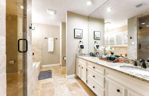 Luxury on Lake LBJ With Hot Tub Firepit & Boat Slip - Foto 74