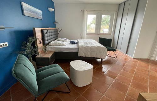 Les Hauts de Locmiquel apartment with private heated pool - Photo 6