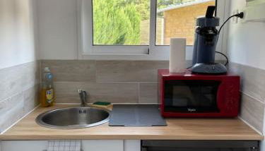 Les Chalets du Mancel : Studio June - 24H du Mans - Bouleries Jump - - Photo 5