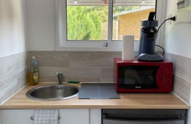 Les Chalets du Mancel : Studio June - 24H du Mans - Bouleries Jump - - Foto 5