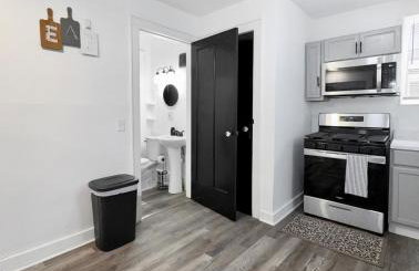 Save 50 percent on 30 or more Days! 3BR by UofR & ROC NY Airport - Foto 3