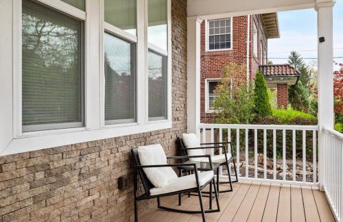 Games,BBQ, Netflix plus FREE Parking Near Bakery Square - Foto 32