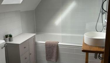 Bee Cottage - Romsey - Photo 2