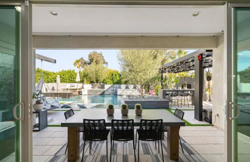 Elegant Phoenix Getaway w Pool and Spa Heating - Foto 33