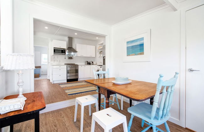 The Little Blue Bach in Oneroa Village - Foto 15