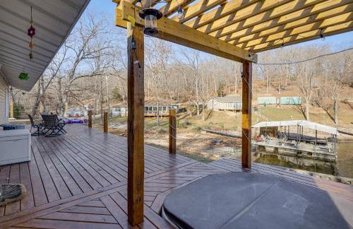 Deck, Boat Dock and More! Lake of the Ozarks Home - Foto 2