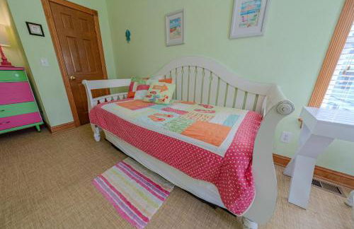 Frolic Inn OBX - Semi Soundfront Retreat, Pool, Hot Tub, Boat Ramp, Elevator, Media & Game Room - Foto 43