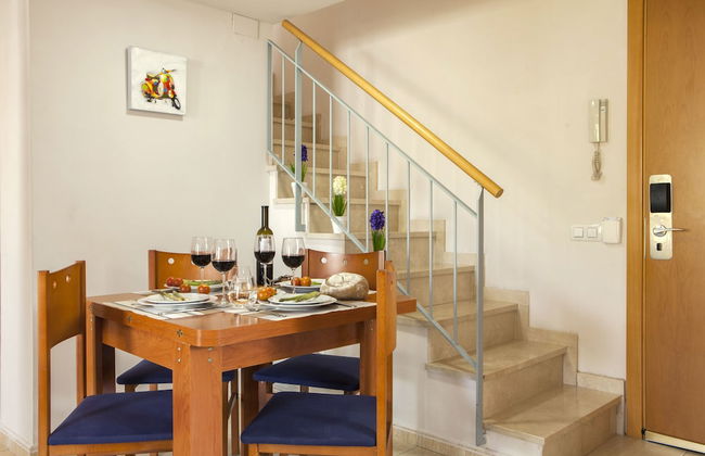 Velor Apartments - Photo 12