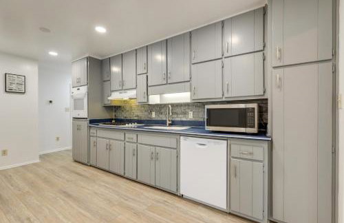 4 Mi to Charming Dtwn Fayetteville! Bright Home - Foto 8