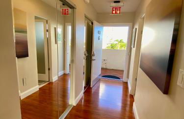 Modern waterfront apartment with Miami Skyline view, free parking 5 mins drive to Miami Beach - Foto 38