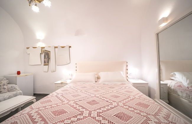 Santorini Paradise - Photo 12