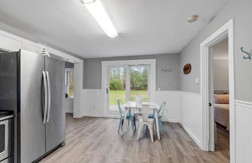 Kennebunk/Kennebunkport Beach House w/Pool! - Photo 49