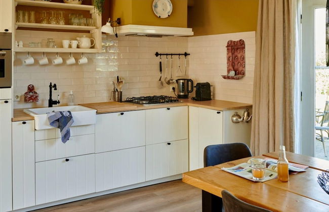 Holiday Home in Baarlo With Wood-fired Hot Tub - Photo 6