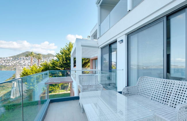 Luxury Waterfront House 9 min to Yalikavak Marina - Foto 21