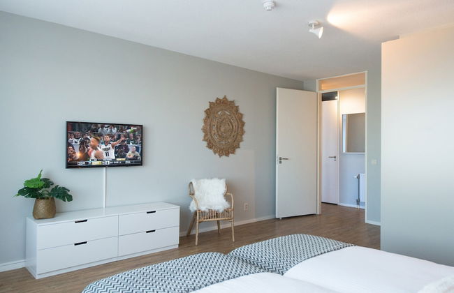 Two Room Apartment Overlooking the Harbor - Foto 26