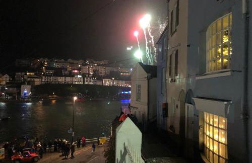 Mariners Cottage - Waters edge Fisherman's Cottage, Harbour & Sea Views & Free Dedicated Parking - Photo 55