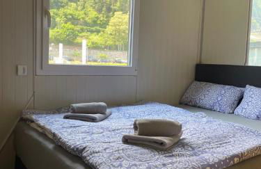 Hausboot im Hafen - Foto 13