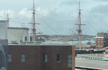 Gunwharf Quays Harbour Apartments - Foto 18