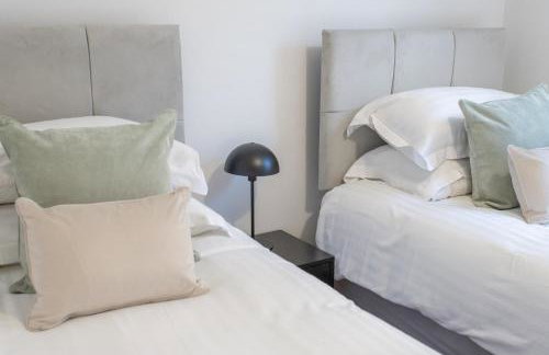 Spacious 2 Bedroom Apartment in Bedford, Near Milton Keynes & Local Business Parks - Foto 17