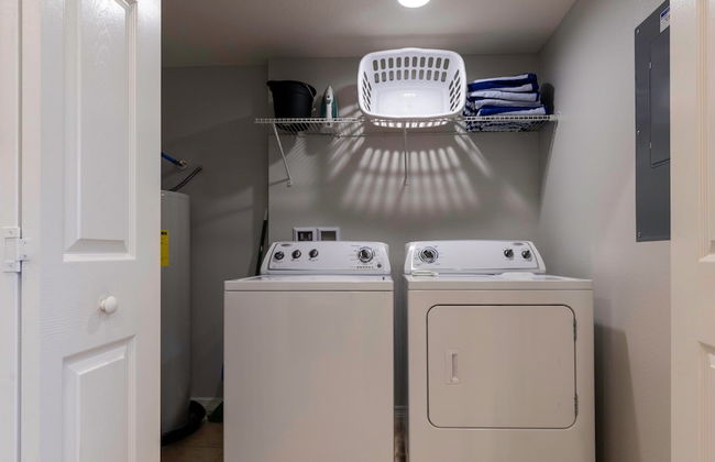 Townhome Jacuzzi Grill 10 min Disney - Foto 15