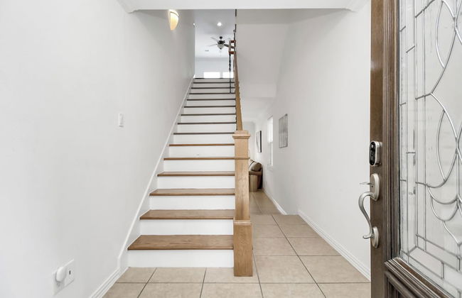 Lux Galleria Home-5BR Roof Deck - Foto 2