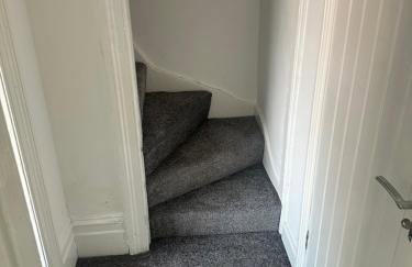 Apartment 2 Sheriff suits - Photo 2