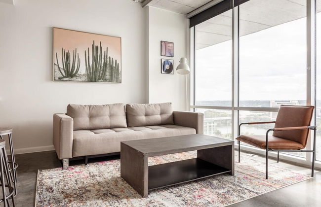 Austin Luxurious 1BD 1BA 2nd Street District Apartment - Photo 1