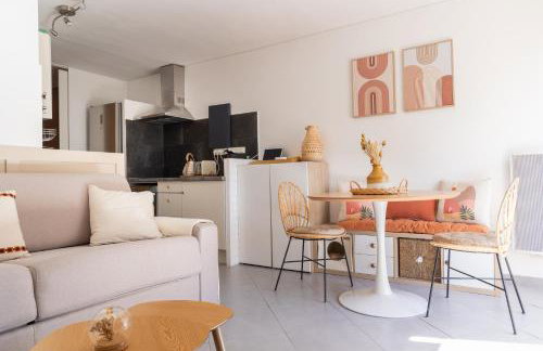 Appart proche plage, avec piscine et climatisation, parking privé - arrivée autonome - lit queen size - Photo 16