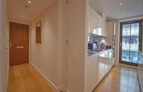 Westminster two bed one bath sleeps 5 with Air-Con - Photo 7