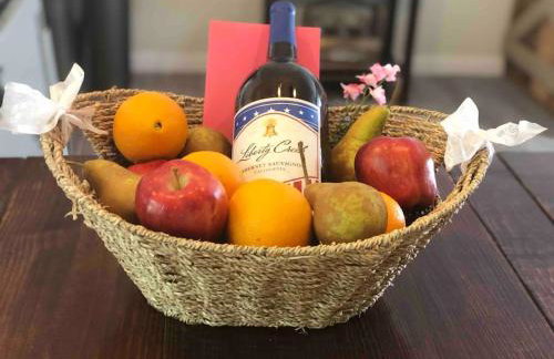 Adorable French Cottage style - 1 bedroom. - Foto 13