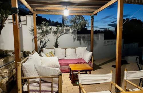 House with swimming pool and amazing sea and mountain views in Montgó, Denia - Photo 32