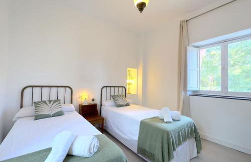 Hacienda Clavero Three Patio Apartment - Photo 9