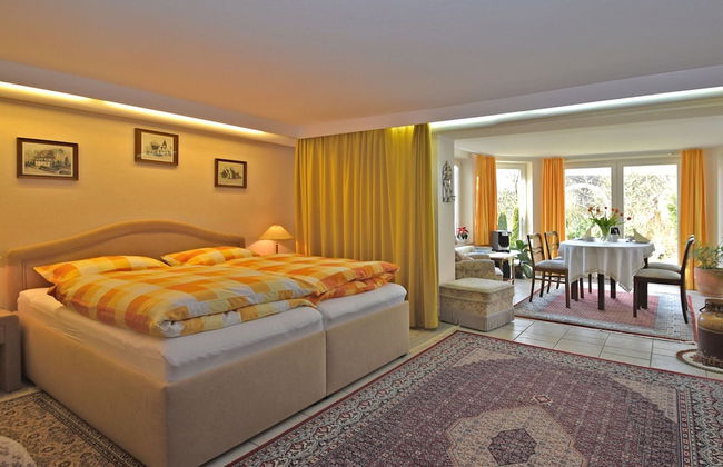 Flat in Bellenberg With Sunbathing Lawn - Foto 5