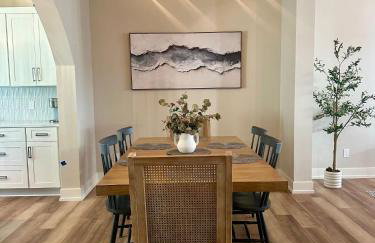 Luxe by the Lake - Pool Access - Photo 24