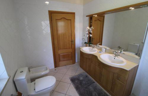 Charming Exceptional Golf Villa in Algarve - Photo 16