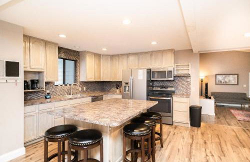 Cozy home for families with game room & playground - Foto 14