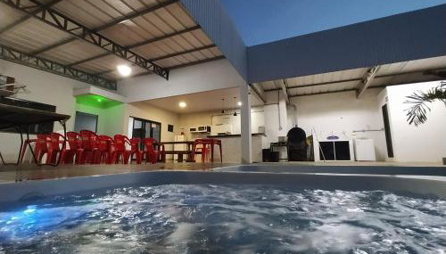 check-in autônomo em Piscina, Hidro, churrasqueira, casa dispondo até 3 quartos, 3 ar, 2b, tudo privativo - Reserva valor 6 hóspedes para abrir os 3 quartos com ar, 2 banheiros, sala, cozinha, garagem até 2 e pátio descontão por duração! - Foto 3