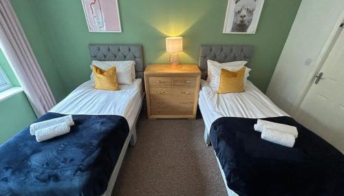 6 Bed, Sleeps 14, En-suites & Parking - Foto 4